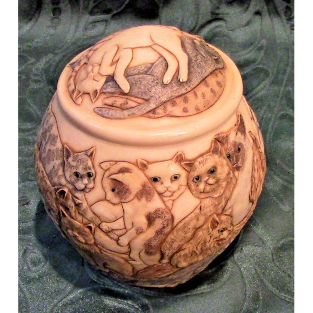 Jardinia Cats Galore Pet Urn Jar Memorial 4 inches Tall with Lid